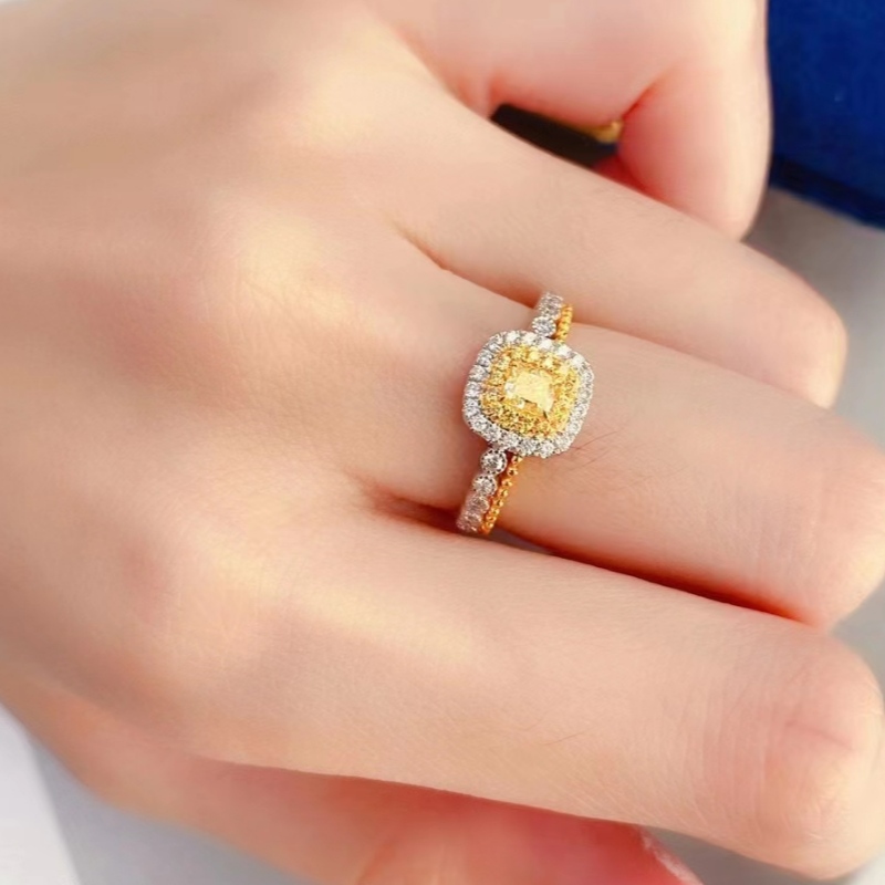 Luxury Custom Made 9k/10K/14K/18K Nhẫn vàng rắn Prinpcess Cắt 0,6ct Nhẫn đính hôn