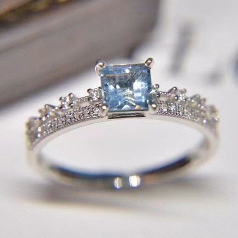 Aquamarine Doube Design Gemstone Ring cho cô gái