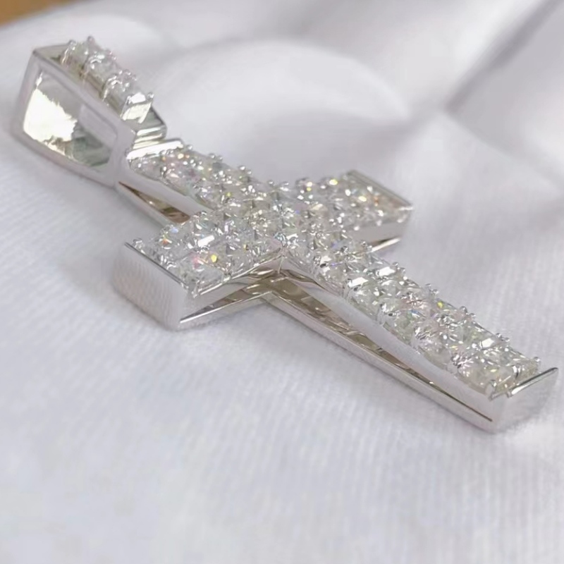 Tùy chỉnh bạc sterling 925 với mặt dây chuyền bằng đá moissanite